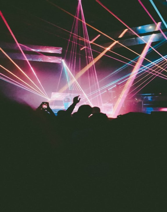 Lange Leidsedwarsstraat Live Performance