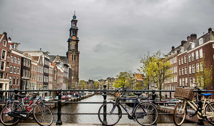 Canal Walk Around Leidseplein